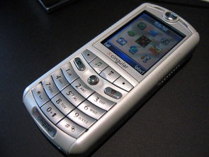 摩托罗拉第一款翻盖手机(摩托罗拉第一款翻盖手机998)