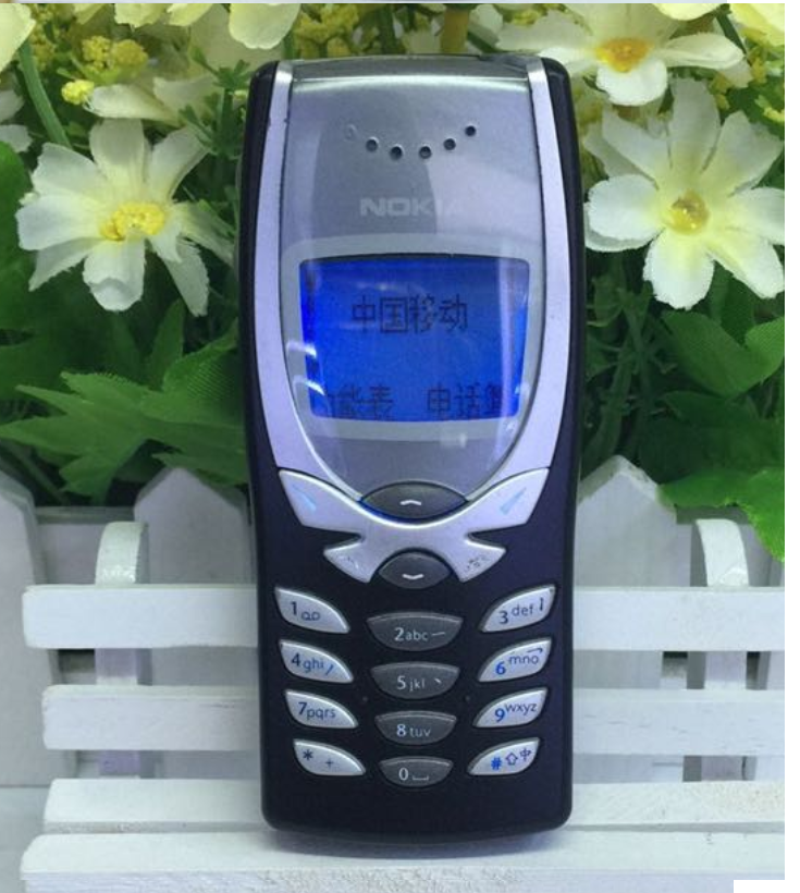 诺基亚8250手机,诺基亚8250手机上市时间